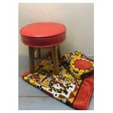 Short Stool 10 inches tall & Vintage Towels 16x26