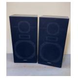 Magnavox 2 Way Speakers 16 inches tall