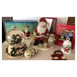 CHRISTMAS LOT SNOW GLOBE SANTA FIGURE METALIC