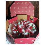 Cardboard Keeper Box w 2 Wreaths