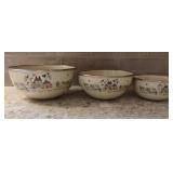 International Heartland Nesting Mixing Bowl Set