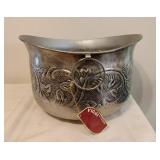 Large Handled Embossed Bucket 10x16