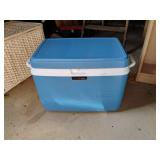 Rubbermaid Cooler 16x20x13