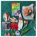 Group of Brooches, Earrings & Pins