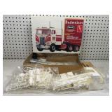 AMT Budweiser 1/25 Scale Model Kit