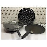 Kitchen Pans & Fry Basket