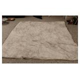 Kenneth Cole Queen Size Comforter