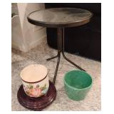 Outdoor Side Table/Plant Stand and Ceramic