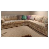 Sectional Couch w/Toss Pillows