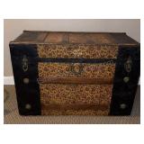 Steamer Trunk 18x32x21 inches tall