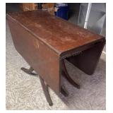 Dunkin Fiffe Style Dining Table