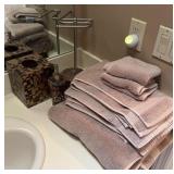 Bathroom Towels & Vanity Set