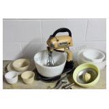 Hamilton Beach Stand Mixer & Milk Glass Bowls