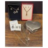 Group of womenï¿½s Jewelry & Jewelry box