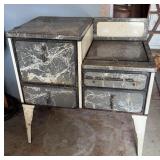 Detroit Vapor Stove Co. Enamel Gas Stove