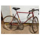 10 speed Menï¿½s Schwinn Bike
