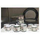 Hallmark Home Collection Dishes