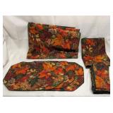 Table setting 51x69in table cloth, 1 runner, 3