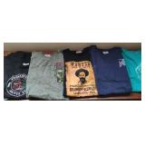 7 Novelty T-shirts Size L