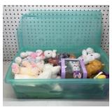 Tote of Easter Decor