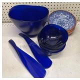 Tommy Bahama & Woyo Plastic Bowls
