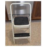 Cosco Step stool Aprox 27 inches Tall