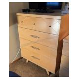 Harmony House MCM Dresser 18x34x42