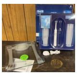 Oral B toothbrush & Scale