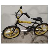 Schwinn Black Phantom Boy