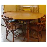 Ethan Allen Kitchen Table and 4 Chairs 29x52x42 w/