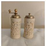 Salt Mill and Pepper Grinder