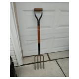 Vintage pitchfork 43in