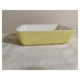 Pyrex Refrigerator Dish