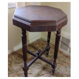 Vintage Accent Table 26x19x19