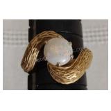 Vintage 14k Gold and Opal Ring Size 6 - Cut