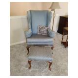 Upholstered Chair w Foot Rest 42x31x22.  15x19x15