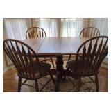 Oak Table and 4 Chair Set 29x66x42.  Chairs 39x17