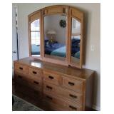 Stanley Furniture 6 Drawer Dresser w/Mirror