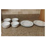 4 Pfaltzgraff Winterberry Ice Cream Bowls and 2
