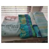 4 Beach Towels