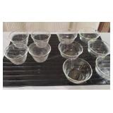 Pyrex Glass Pinch and Custard Bowls