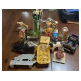Group of Novelty Items