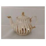 Small Sadler England Tea Pot