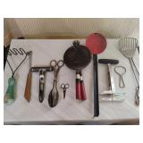 Vintage Kitchen Utensils & Gadgets