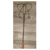 Rug Beater 32in