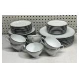 Noritake China dish set for 7