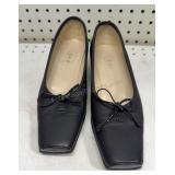 Chanel black leather pumps Size 8