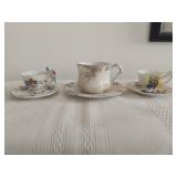 Tea Cups & Saucers