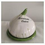 Pats Ceramics Bermuda Onion Keeper