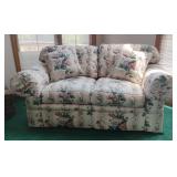 Drexel Heritage Love Seat 34x64x36